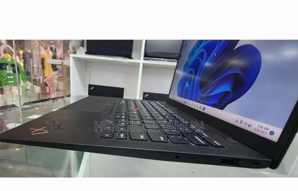 New Laptop Lenovo ThinkPad X1 Carbon 16GB Intel Core i7 SSD 512GB