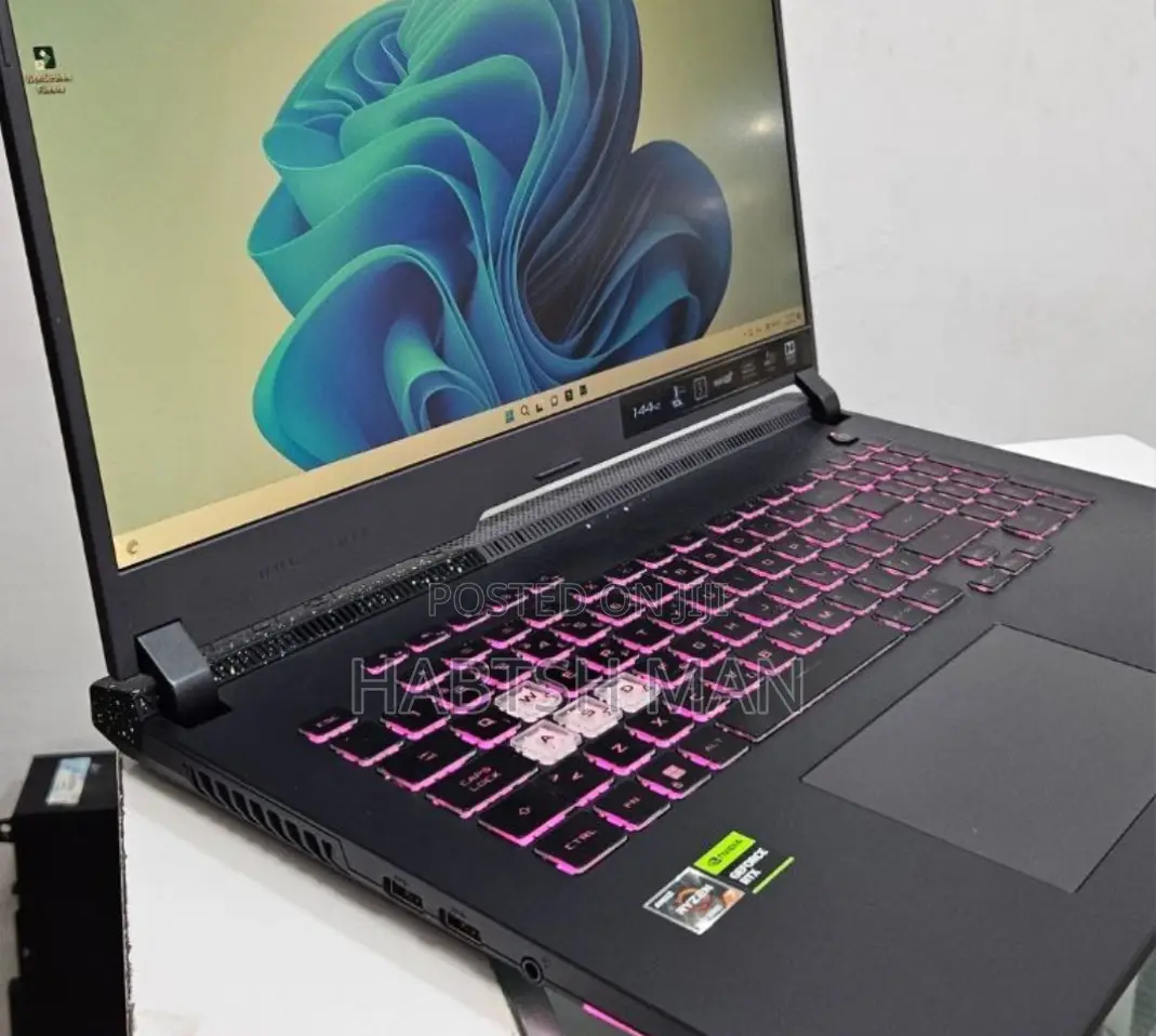 New Laptop Asus ROG Strix G15 16GB AMD Ryzen 7 SSD 1T