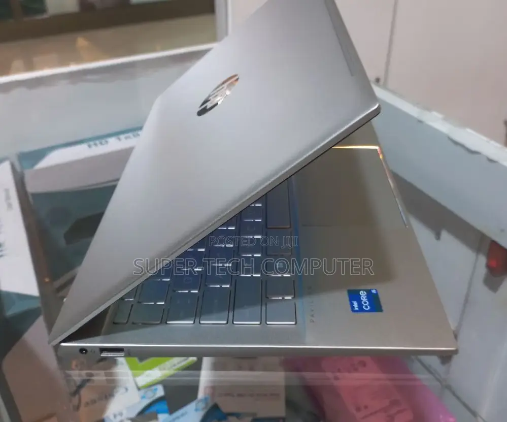 New Laptop HP Pavilion 11 16GB Intel Core I5 SSD 512GB