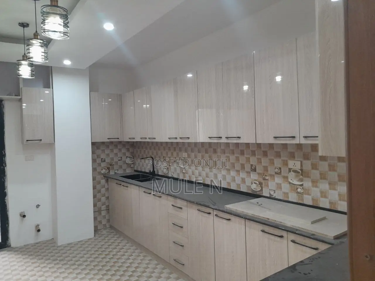 Furnished 4bdrm Apartment in Noah Akababi, Yeka for sale
