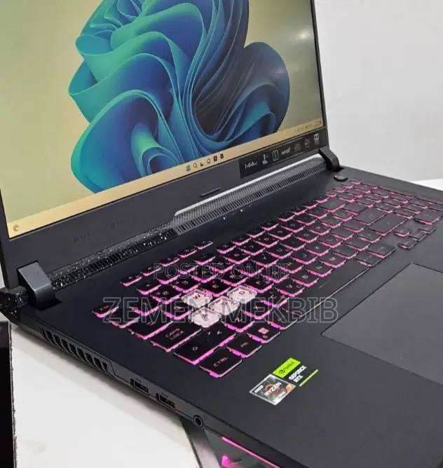 New Laptop Asus ROG Strix G15 16GB AMD Ryzen 7 SSD 1T