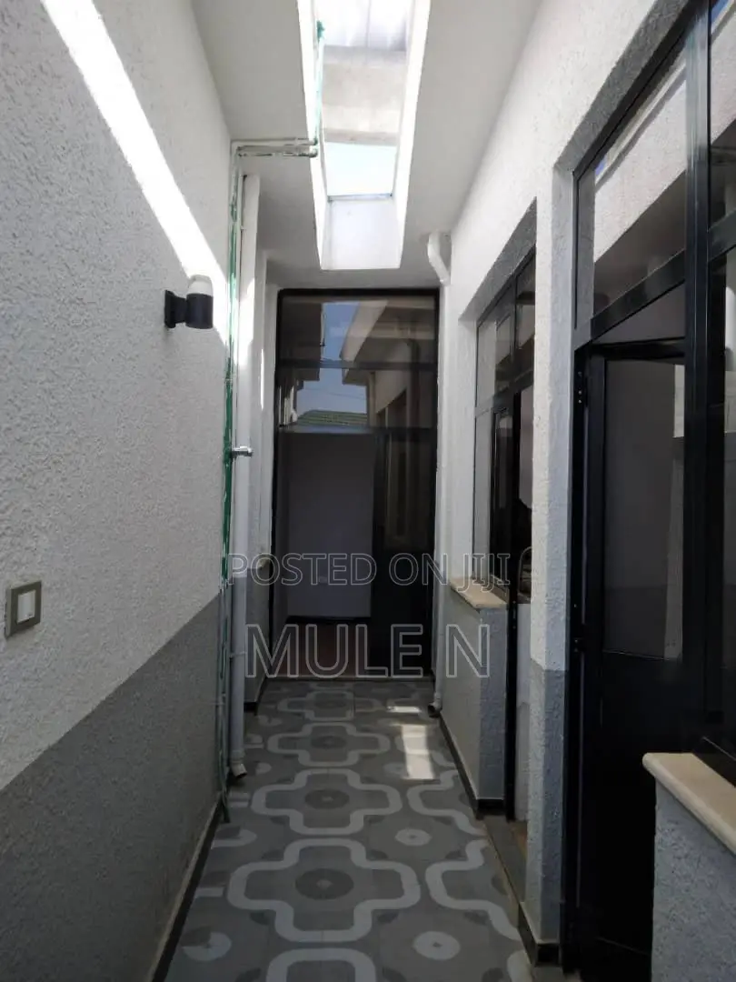 Furnished 3bdrm Villa in Ayat Hayile Real, Yeka for sale