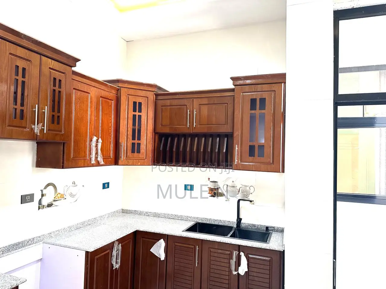 Furnished 3bdrm Villa in Ayat 49, Yeka for sale