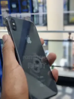 Photo - Apple iPhone XS Max 256 GB Black