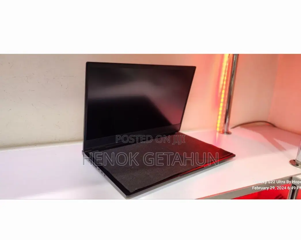 New Laptop HP Omen 15 16GB Intel Core I9 SSD 1T