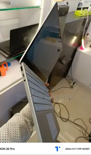 New Laptop Microsoft Surface Pro 9 8GB Intel Core I5 SSD 256GB