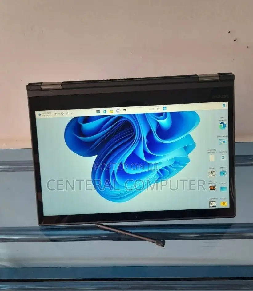 New Laptop Lenovo ThinkPad X380 Yoga 8GB Intel Core I7 SSD 512GB