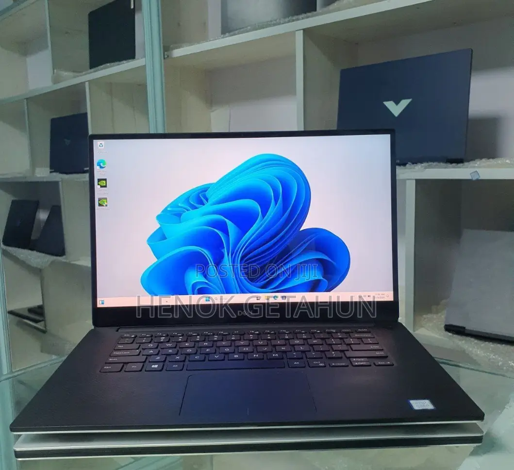 New Laptop Dell XPS 15 32GB Intel Core I7 SSD 1T