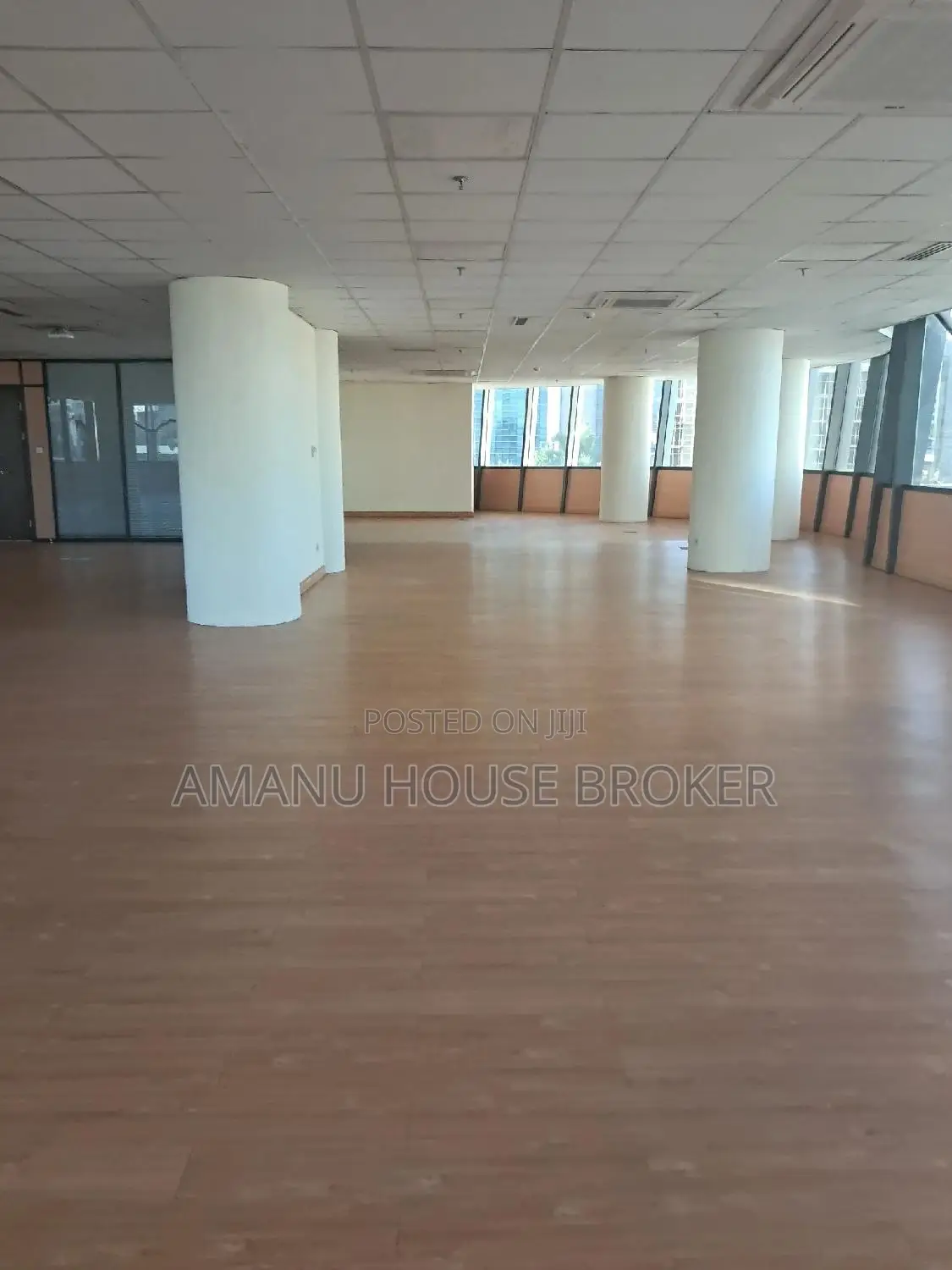 Urgent Rent Office 360sqm, 34psqm AA Mexico