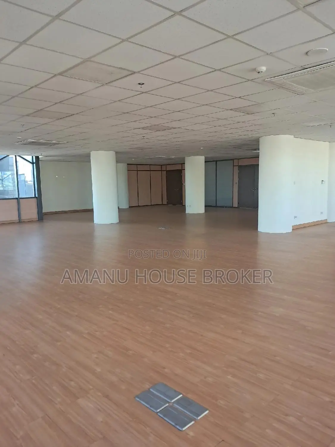 Urgent Rent Office 360sqm, 34psqm AA Mexico