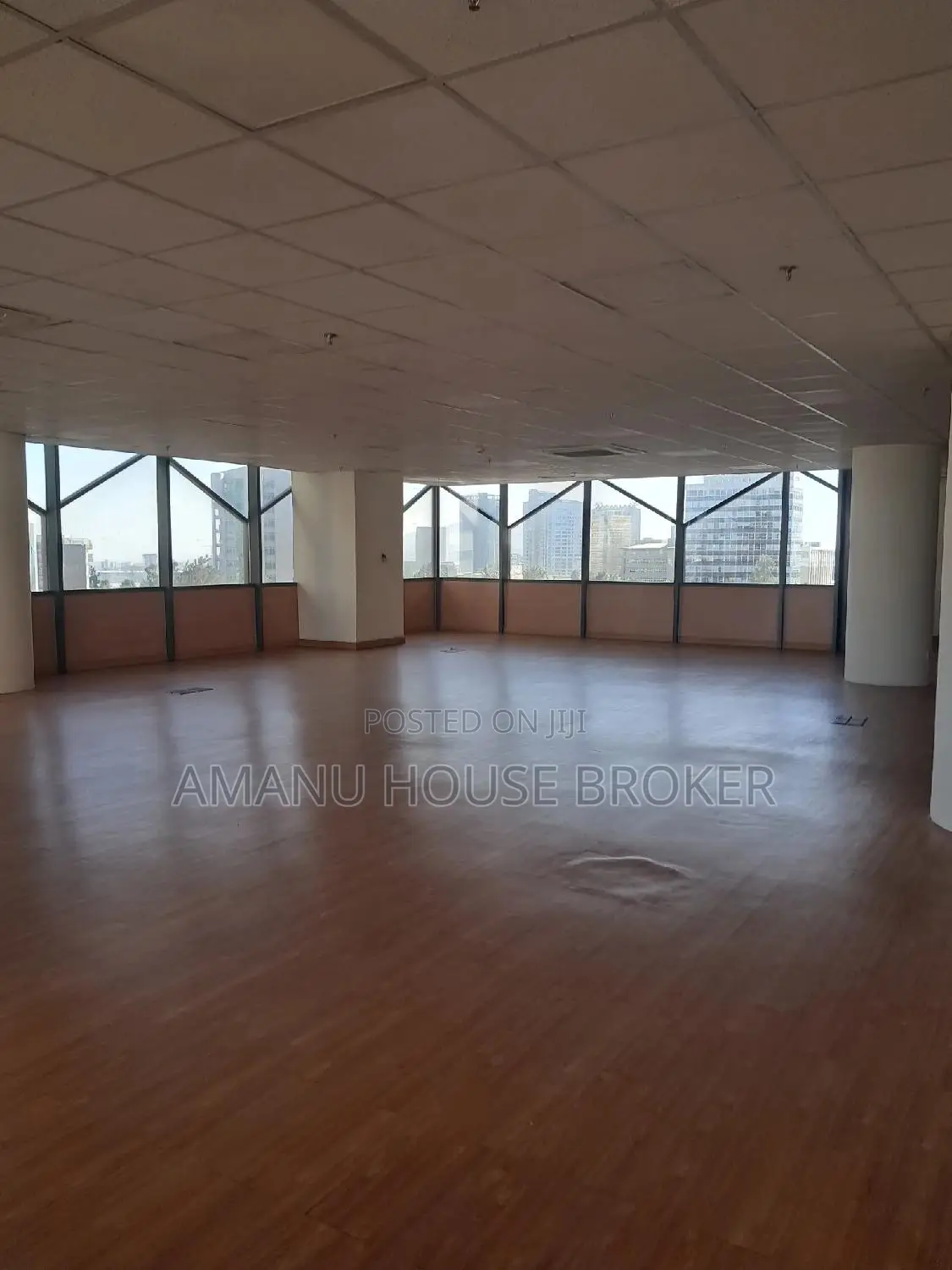Urgent Rent Office 360sqm, 34psqm AA Mexico