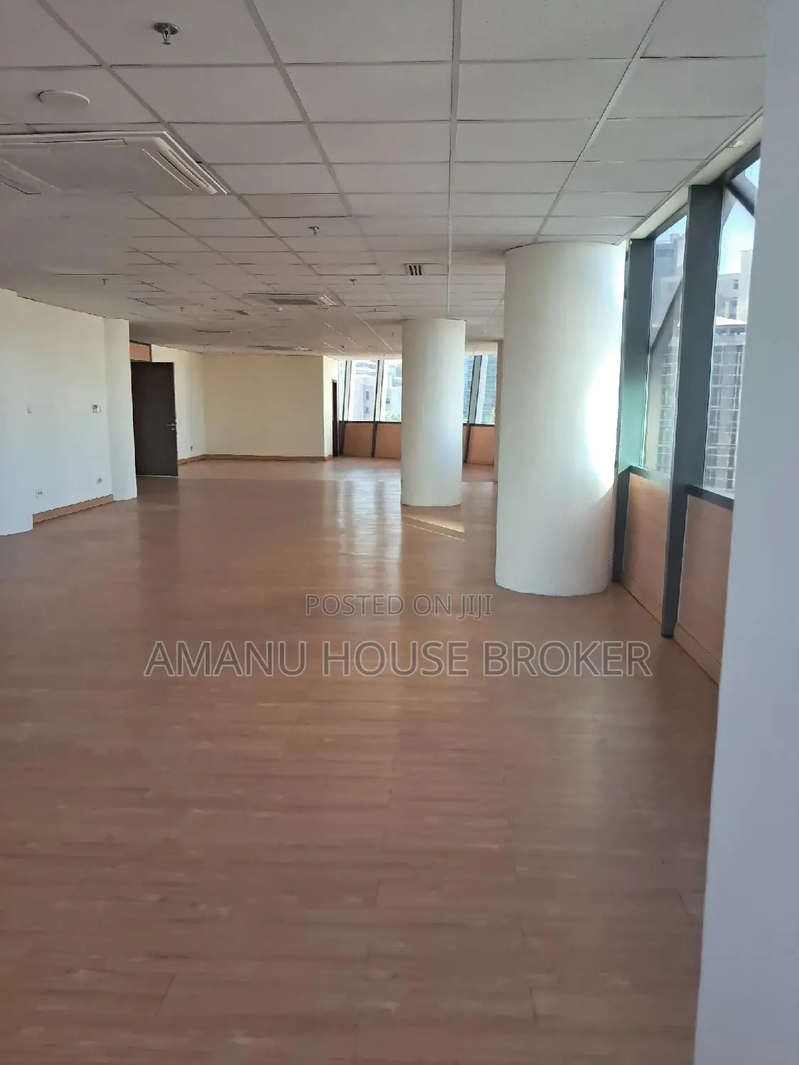 Urgent Rent Office 360sqm, 34psqm AA Mexico