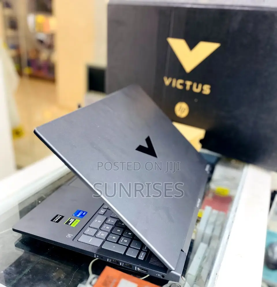 New Laptop HP Victus 16 16GB Intel Core I7 SSD 512GB