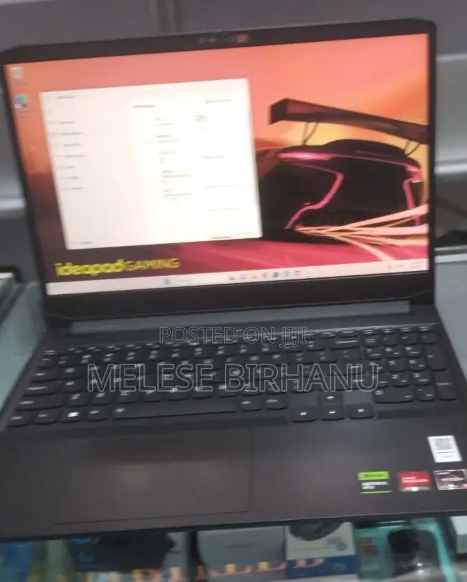 New Laptop Lenovo 8GB AMD Ryzen 5 SSD 512GB