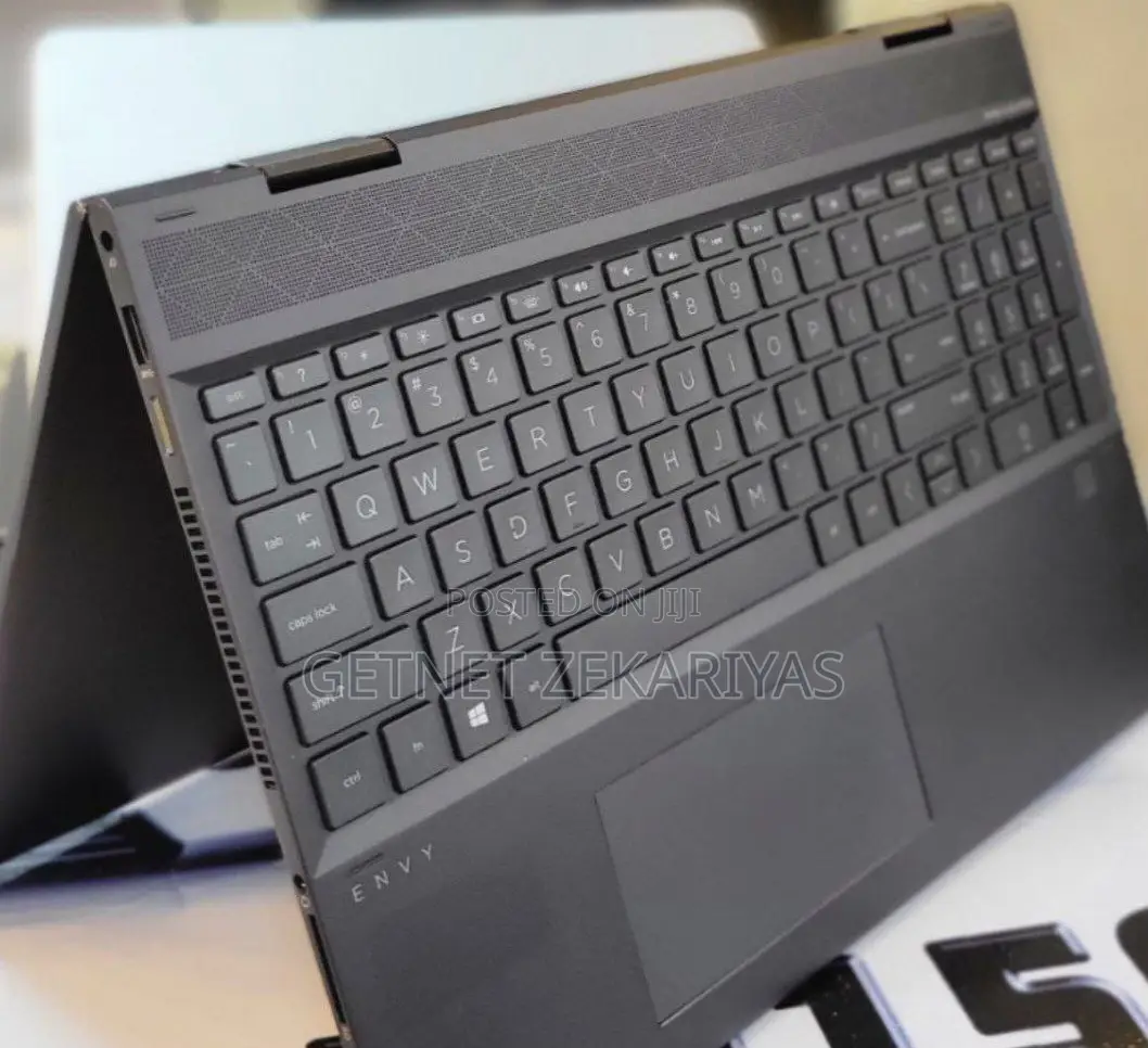 New Laptop HP Envy 15 8GB AMD Ryzen 5 SSD 512GB