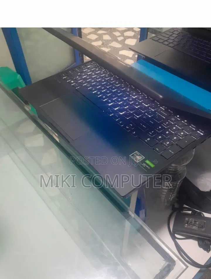 New Laptop HP Victus 15 8GB AMD Ryzen 5 SSD 512GB