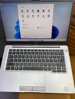 New Laptop Dell 8GB Intel Core I7 SSD 256GB