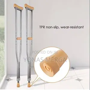 Photo - Crutches Ergonomic Crutches,Using TPR Material Underarm Pads
