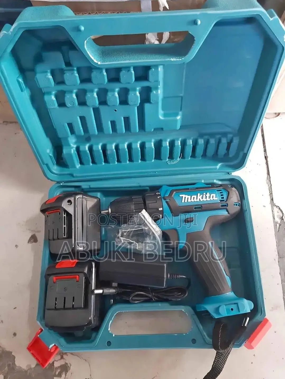 Makita Charger Drill
