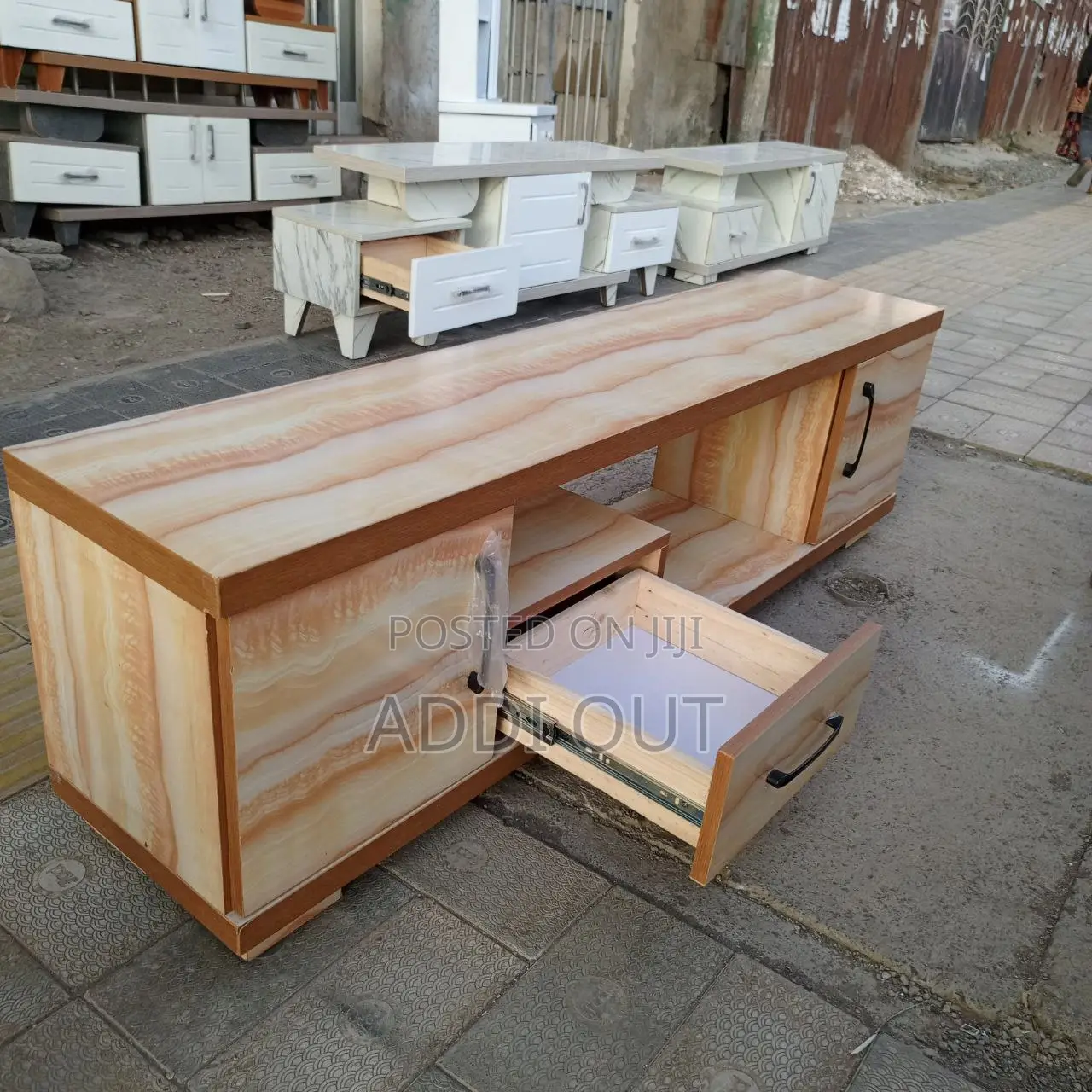 1.50 ቲቪ ማስቀመጫ