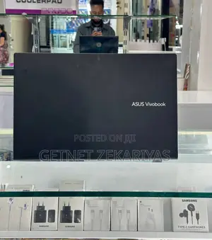 New Laptop Asus VivoBook 15 X505BA 8GB Intel Core I3 SSD 256GB