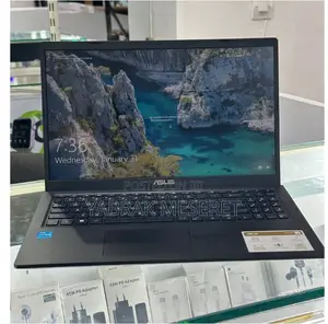 New Laptop Asus VivoBook 15 X505BA 8GB Intel Core I3 SSD 256GB