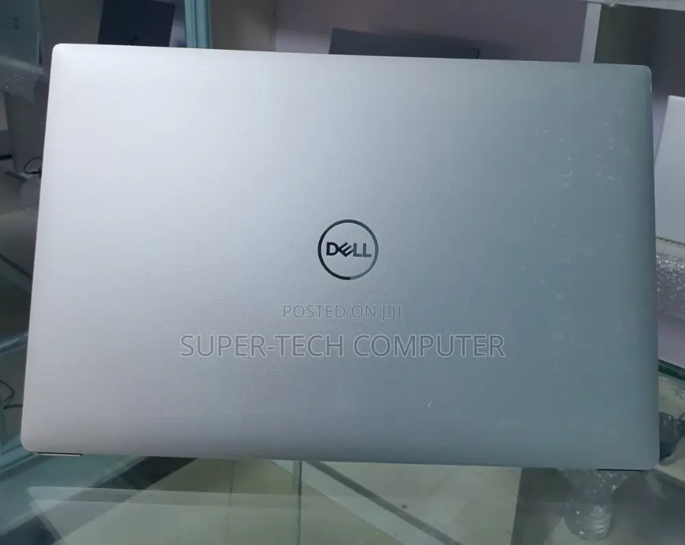 New Laptop Dell XPS 13 7390 16GB Intel Core I7 SSD 512GB