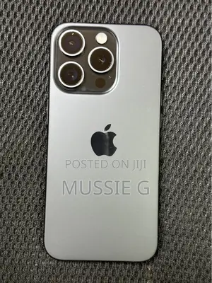 New Apple iPhone 15 Pro Max 256 GB Silver