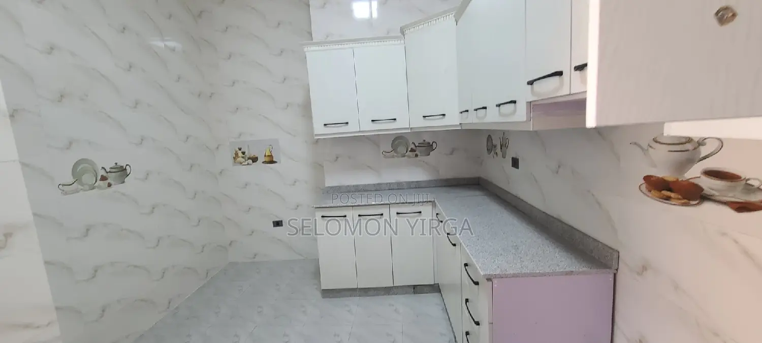 3bdrm Villa in Adis Abba, Bole for sale