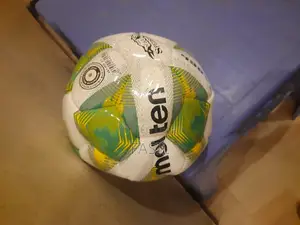 Photo - Molten Original Football