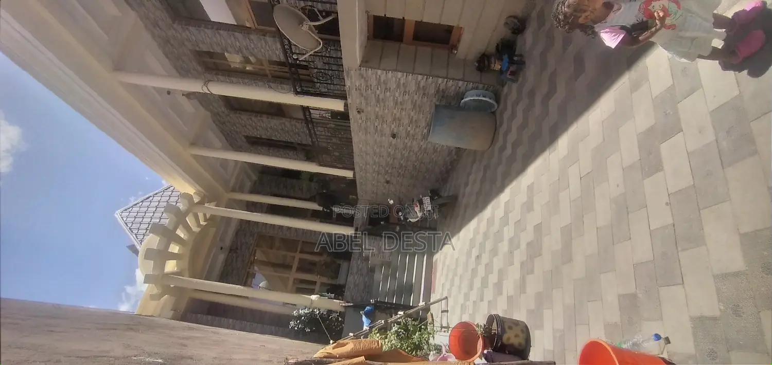 Furnished 5bdrm Villa in Adama Korkoro for rent