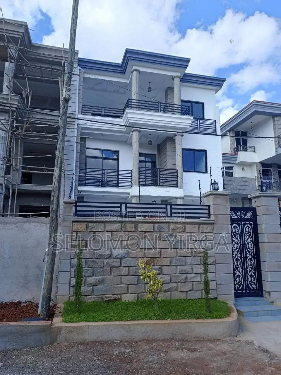 9bdrm House in Adis Abba, Bole for sale