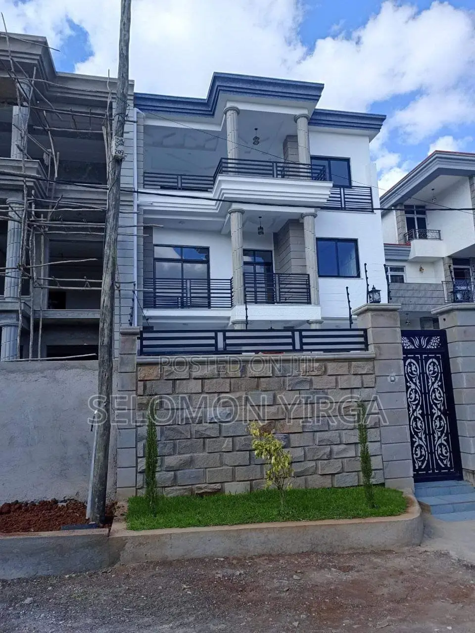 9bdrm House in Adis Abba, Bole for sale