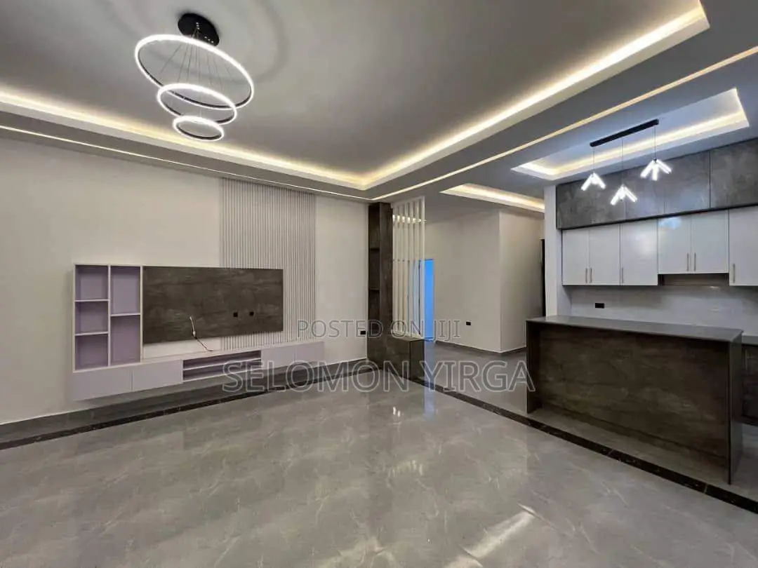 4bdrm House in Adis Abba, Bole for sale