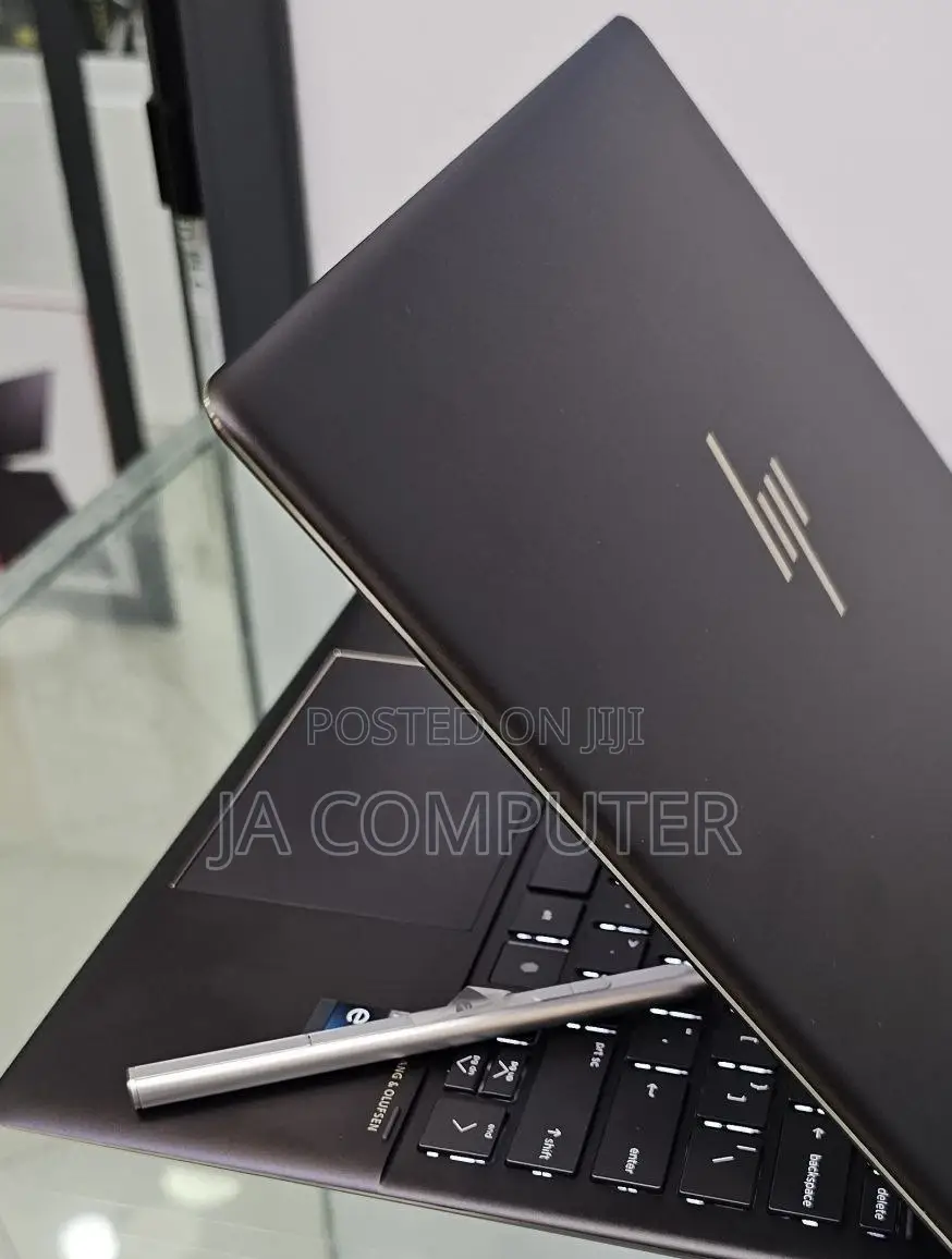 New Laptop HP Spectre 16GB Intel Core I7 SSD 1T