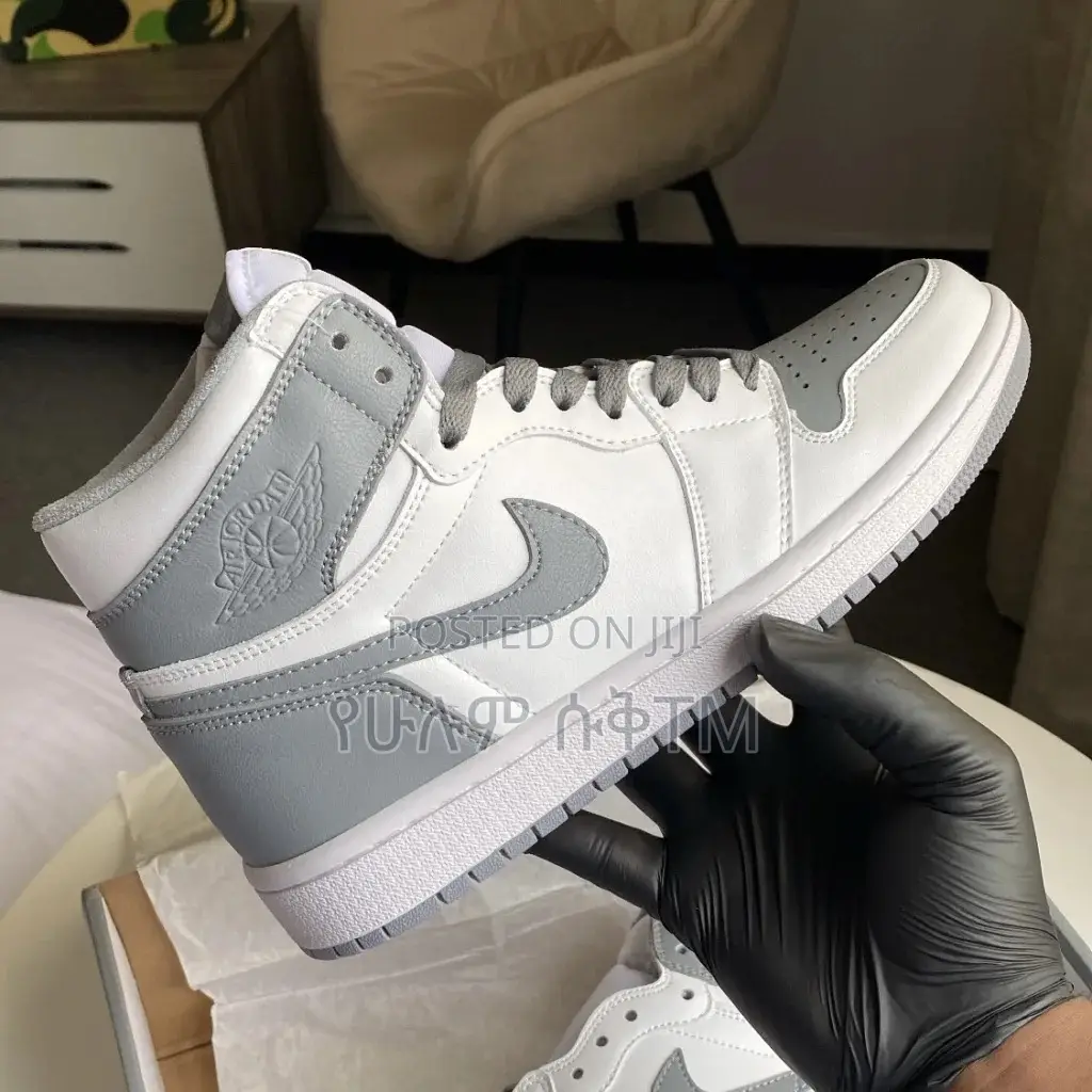 Original Air Jordan 1 High Og ‘Atmosphere’ Shoes