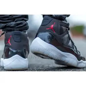 Original Air Jordan 11 Retro ‘72-10’ Bulls Shoes