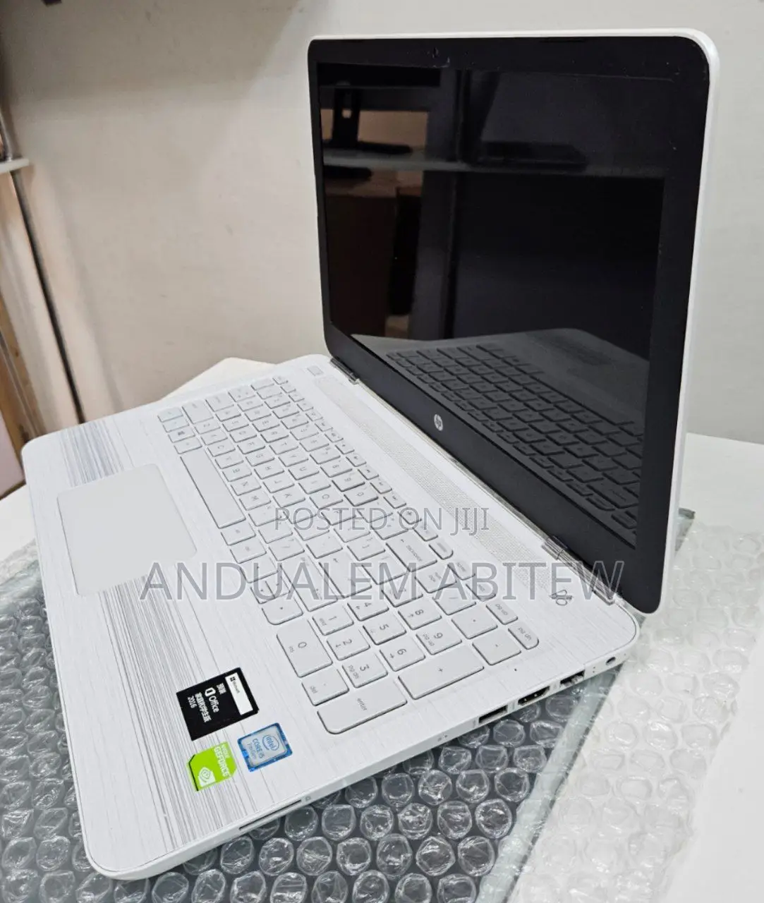 New Laptop HP Pavilion 15 8GB Intel Core I5 HDD+SSD 1T