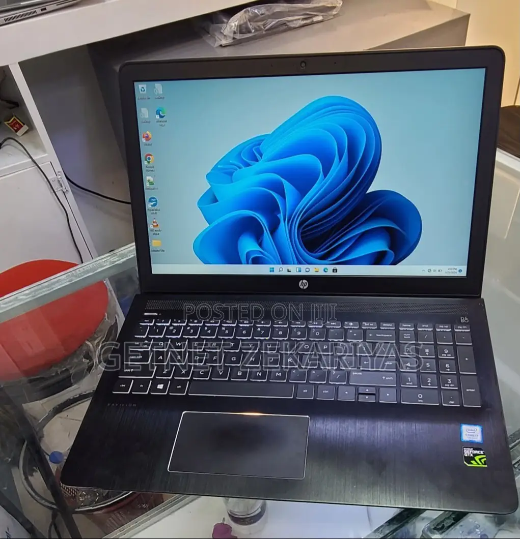 New Laptop HP Pavilion 15 16GB Intel Core I7 SSD 256GB