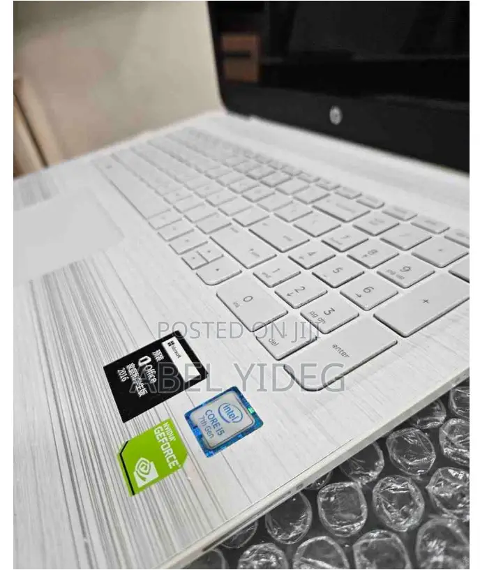 New Laptop HP Pavilion 15 8GB Intel Core I5 HDD 1T