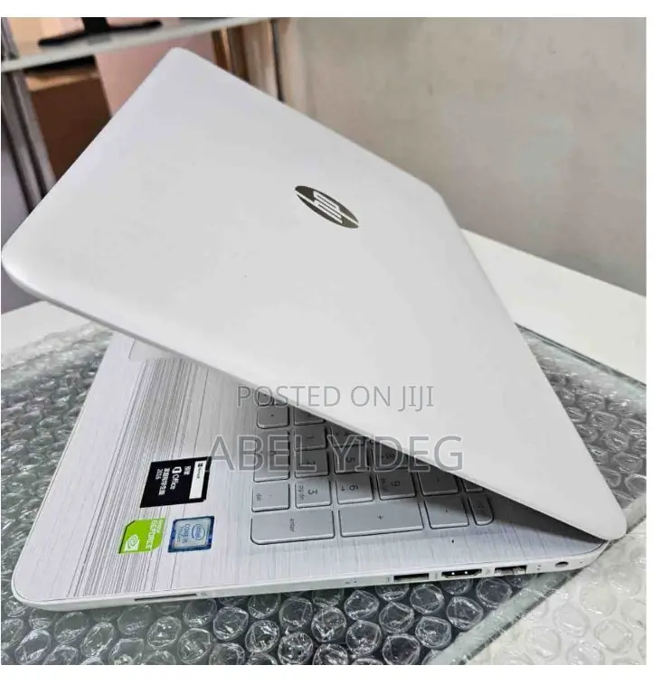 New Laptop HP Pavilion 15 8GB Intel Core I5 HDD 1T