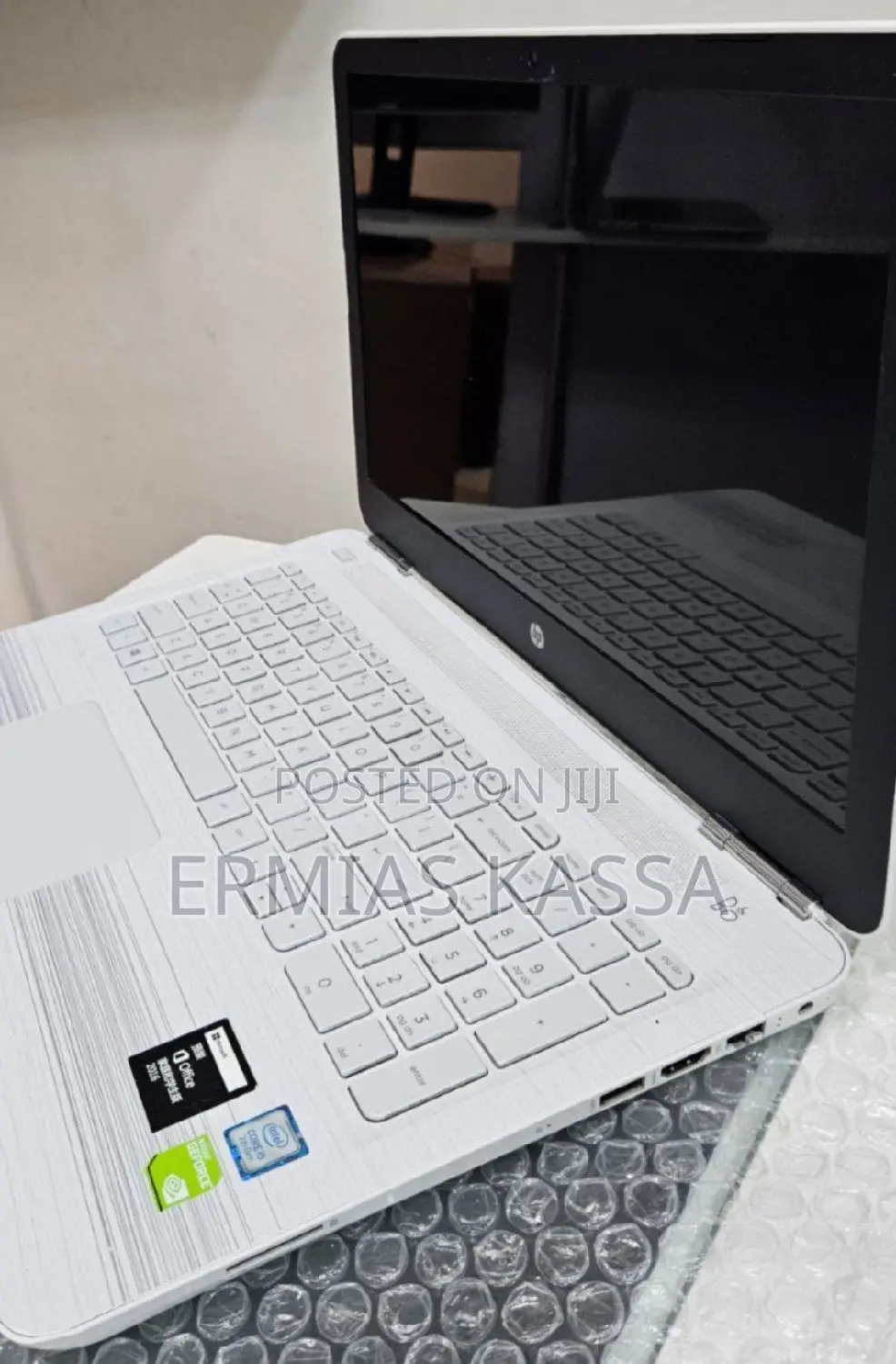 New Laptop HP Pavilion 15 8GB Intel Core I5 HDD 1T