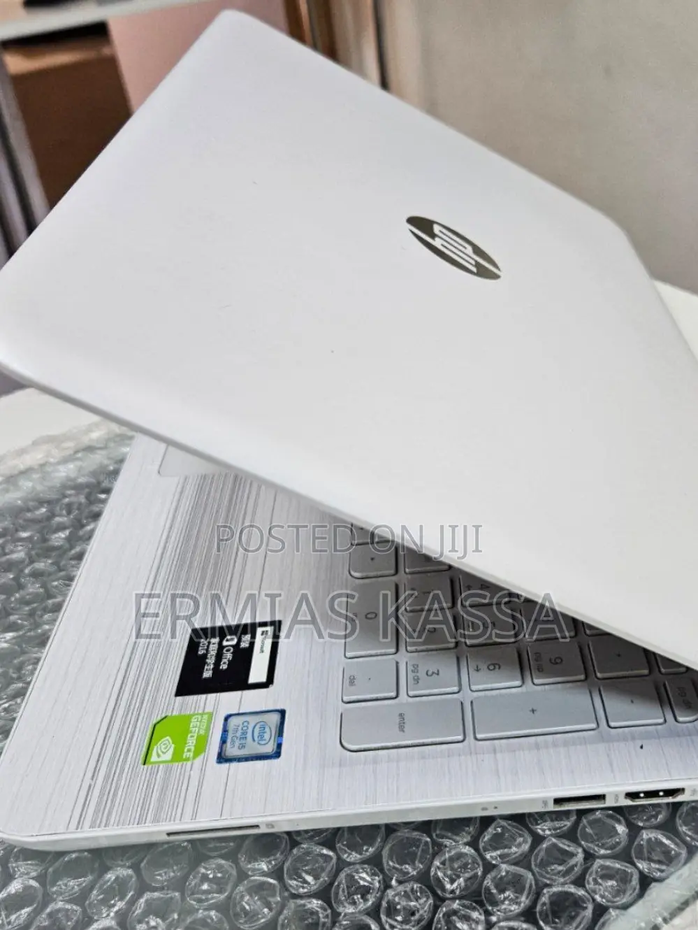 New Laptop HP Pavilion 15 8GB Intel Core I5 HDD 1T