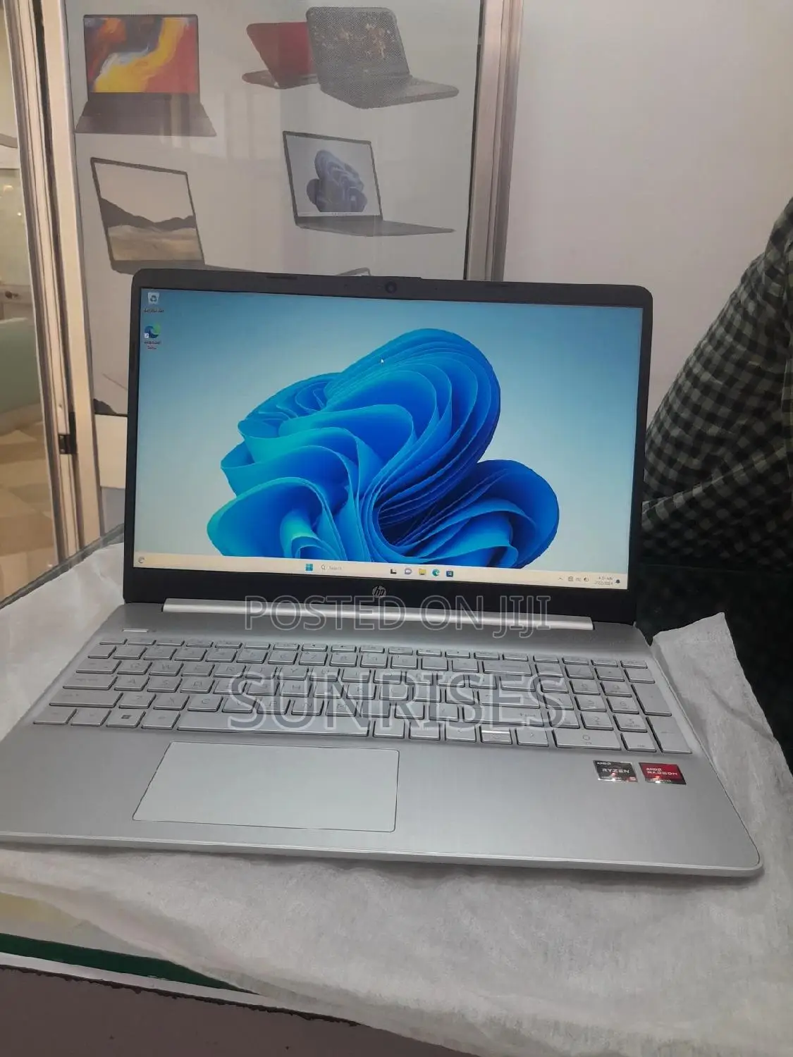 New Laptop HP Stream Notebook 8GB AMD Ryzen 5 SSD 512GB