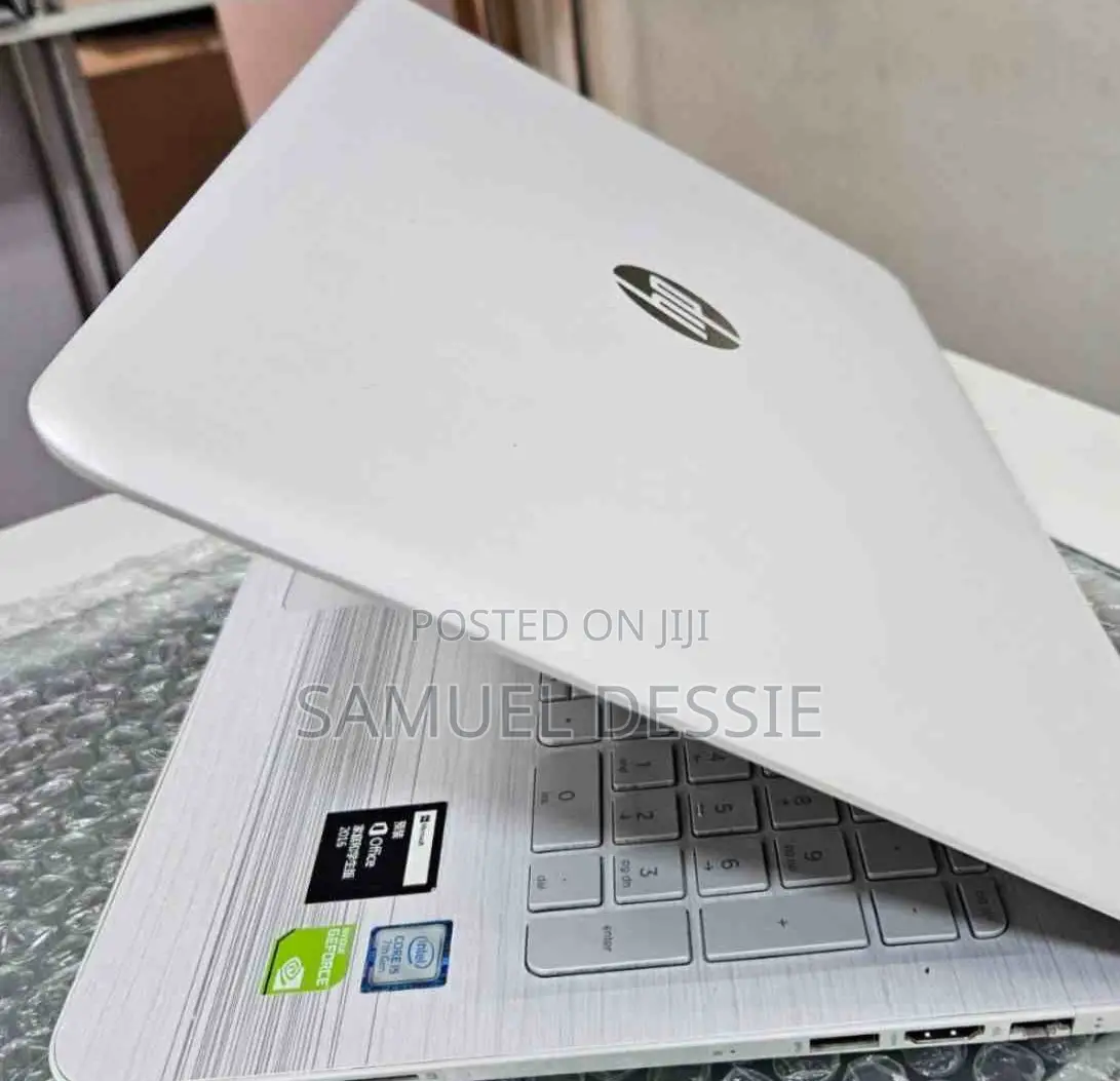New Laptop HP Pavilion 15 8GB Intel Core I5 HDD 1T