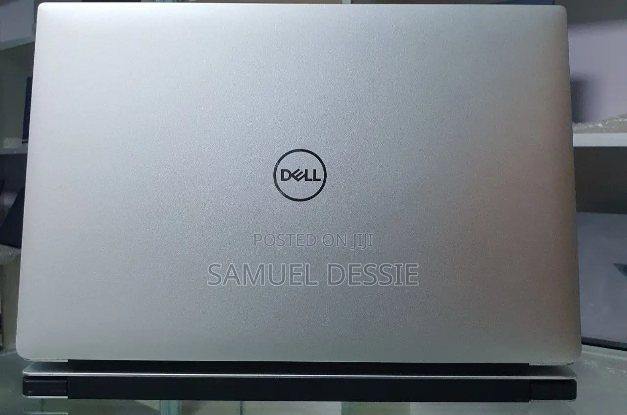 New Laptop Dell XPS 15 32GB Intel Core I7 SSD 1T