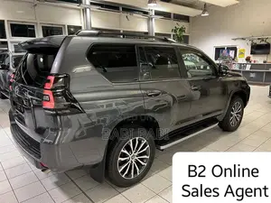 Toyota Land Cruiser Prado 2022 Gray