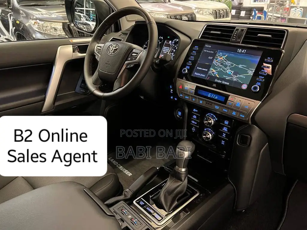 Toyota Land Cruiser Prado 2022 Gray