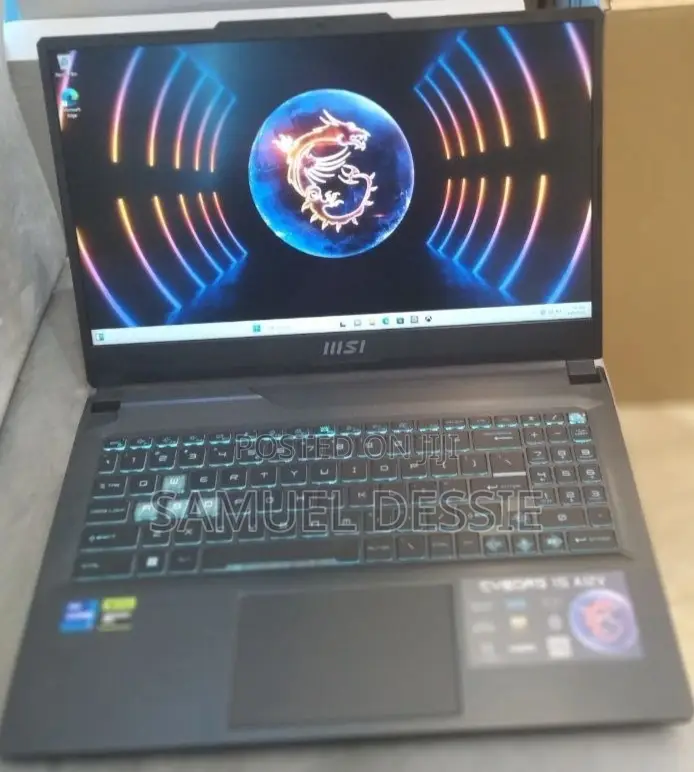 New Laptop MSI 8GB Intel Core I7 SSD 512GB