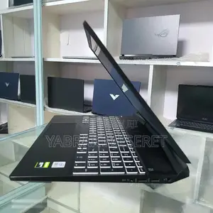 New Laptop HP Pavilion 15 16GB Intel Core I7 SSD 1T